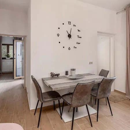 Apartment Awesome In With House Sea View